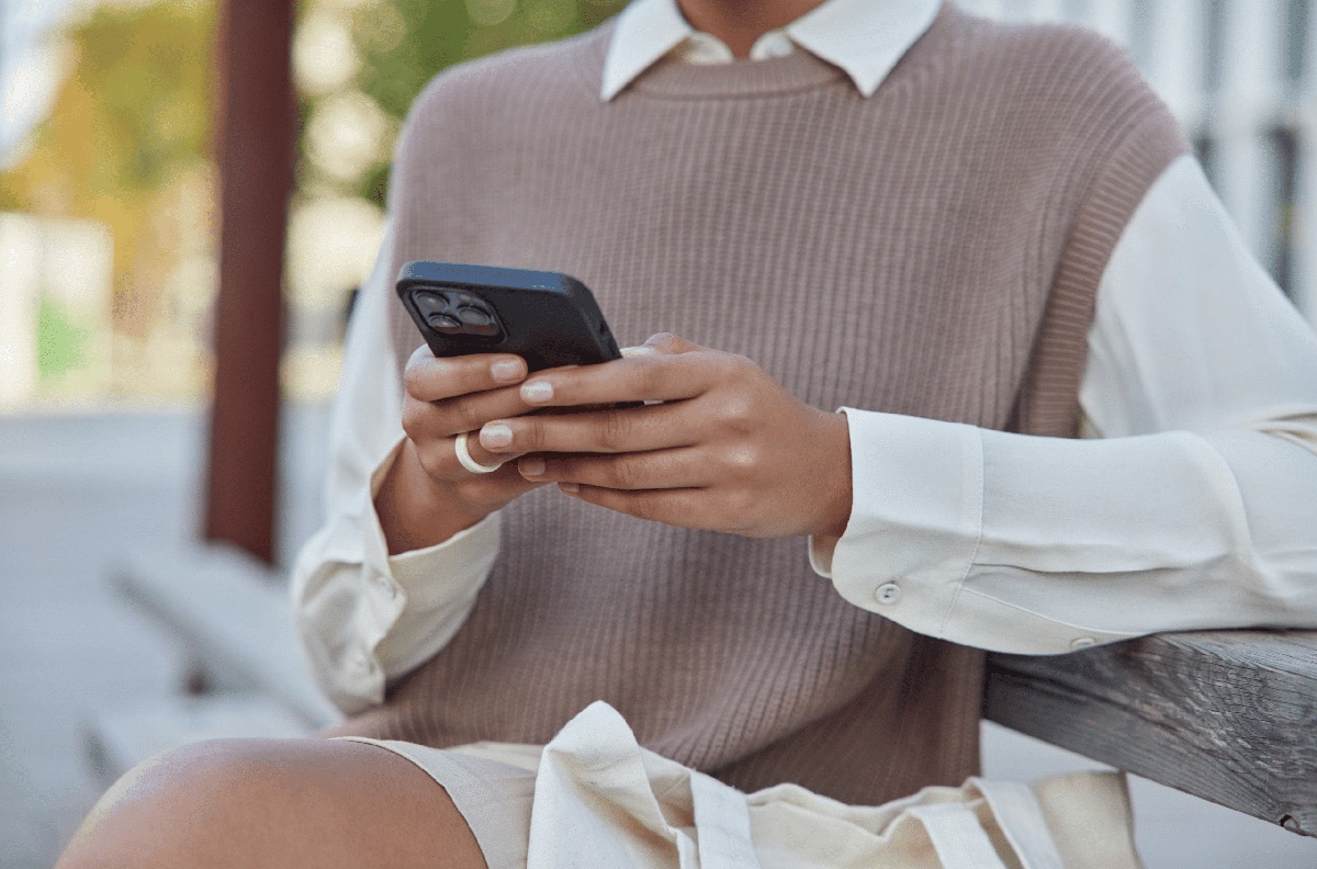 How to Send Mass Text Messages to Customers