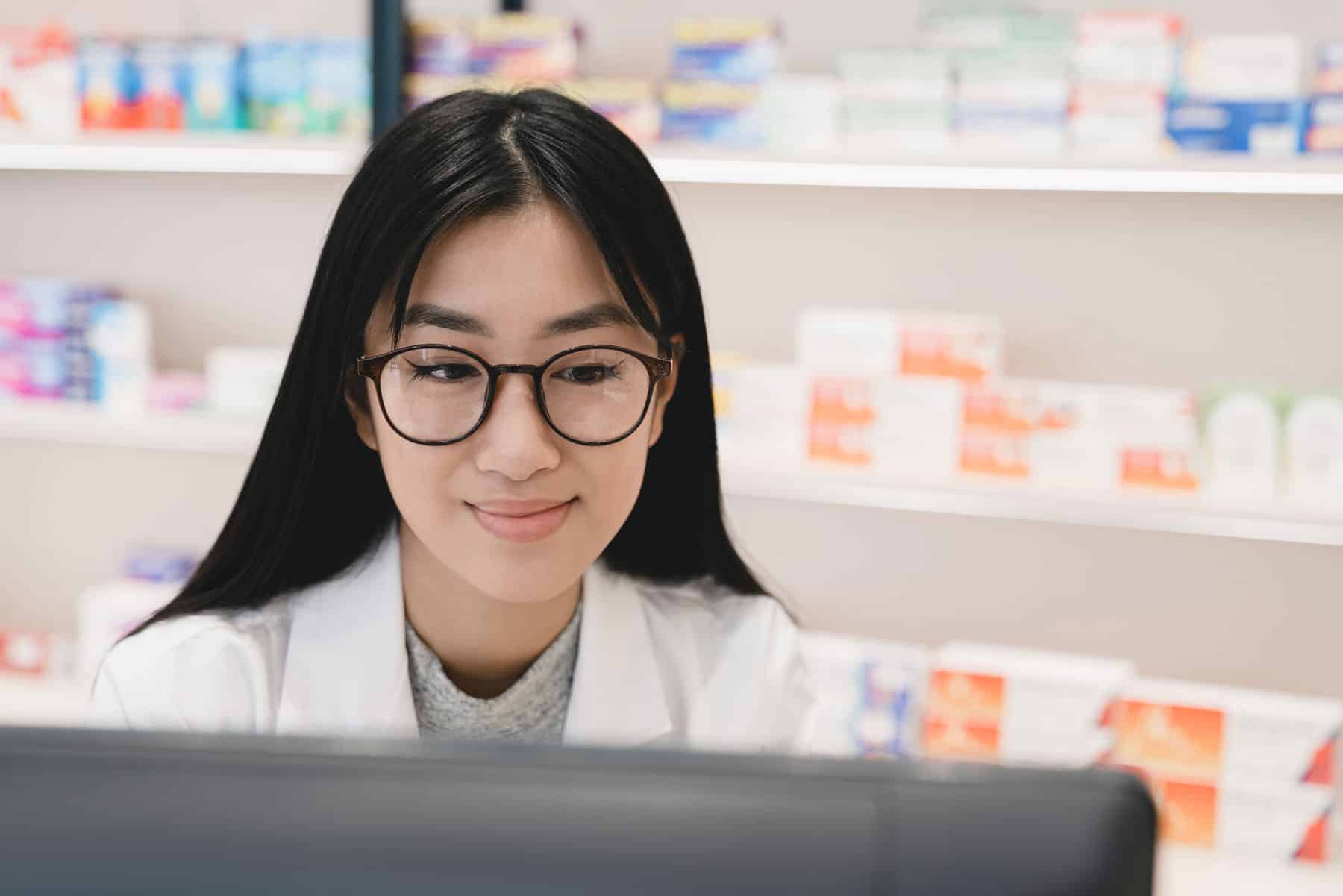 Pharmacist utilizing secure text messaging platform.